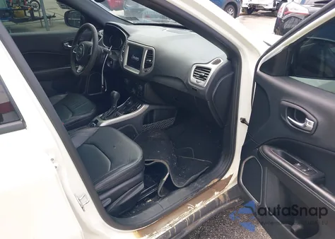 2021 Jeep Compass 80Th Anniversary 4X4 from USA, damaged, VIN 3C4NJDEB9MT516631